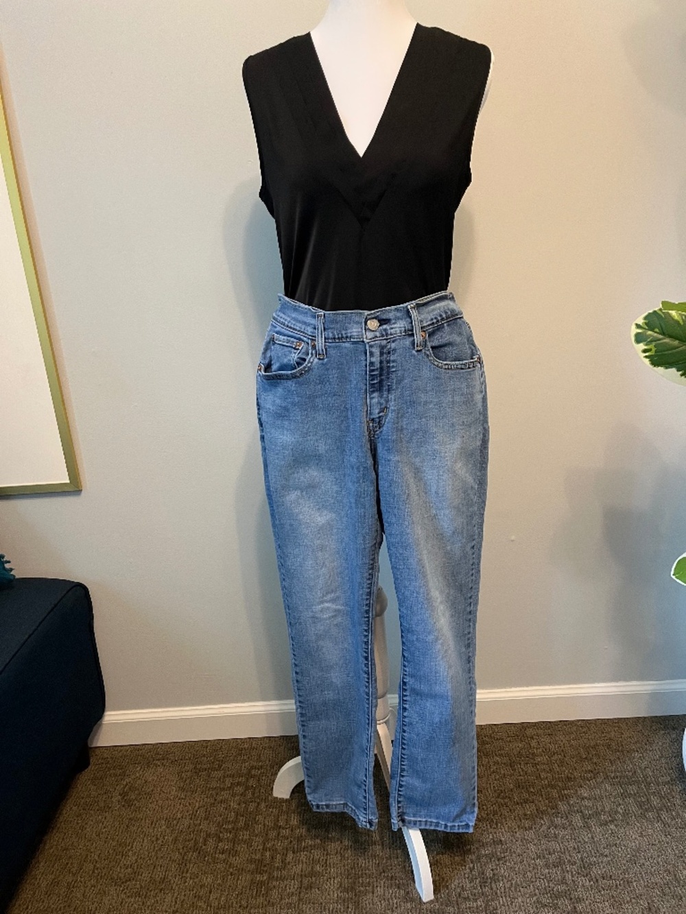 Levi's Boyfriend Jeans Medium Wash Waterless Denim Sz 30